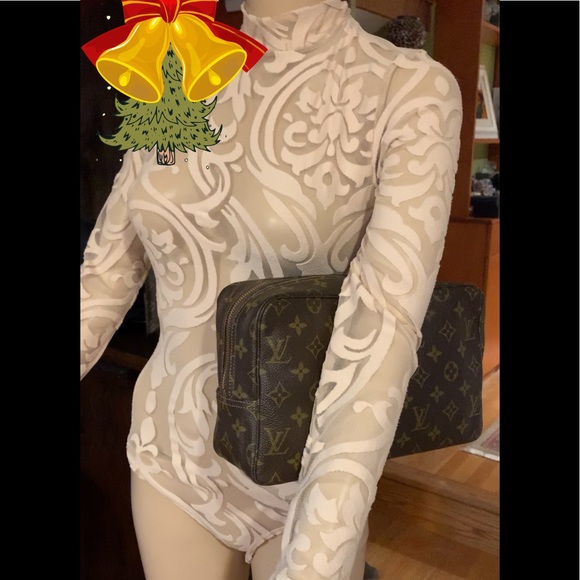 Louis Vuitton Handbags - 💚❤️Auth LOUIS VUITTON TROUSSE 28 v Good Cond❤️💚